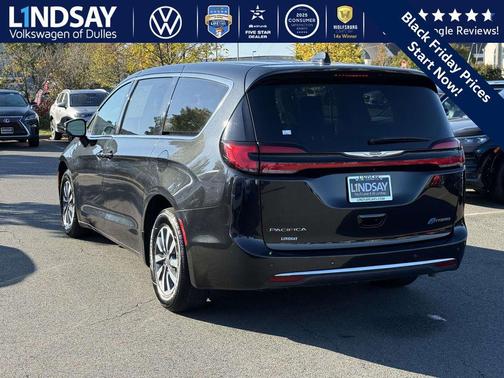 2023 Chrysler Pacifica Hybrid Touring L