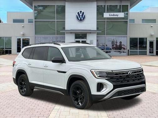 2025 Volkswagen Atlas 2.0T Peak Edition