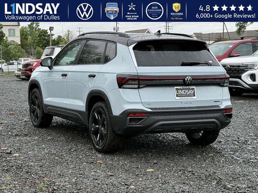 2025 Volkswagen Taos 1.5T SE Black
