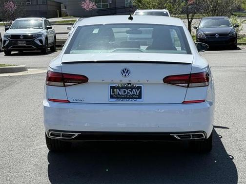 2020 Volkswagen Passat 2.0T R-Line