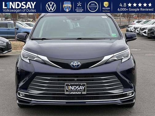 2021 Toyota Sienna Platinum 7 Passenger