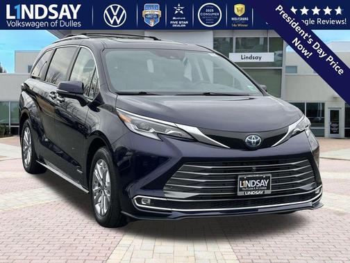 2021 Toyota Sienna Platinum 7 Passenger