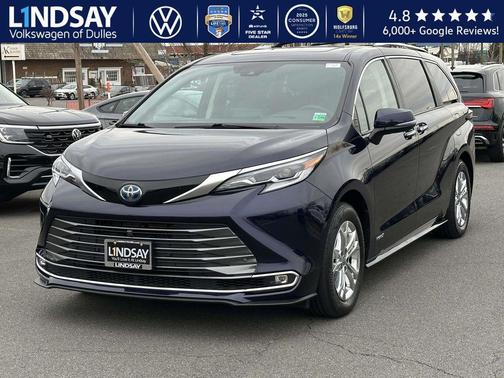 2021 Toyota Sienna Platinum 7 Passenger