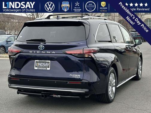 2021 Toyota Sienna Platinum 7 Passenger