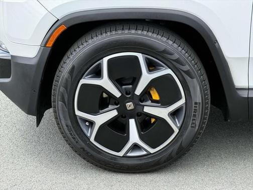 2023 Rivian R1T Adventure Quad Motor Large Pack