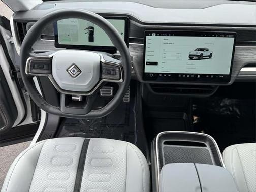 2023 Rivian R1T Adventure Quad Motor Large Pack