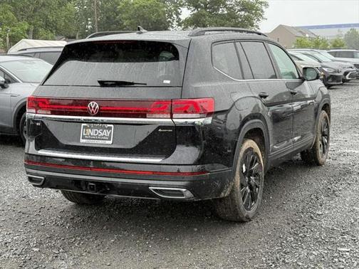 2025 Volkswagen Atlas 2.0T SE w/Technology 4MOTION