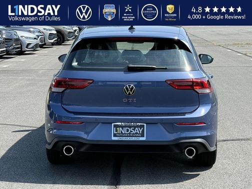2025 Volkswagen Golf GTI 2.0T SE DSG
