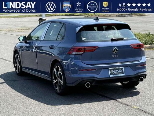 2025 Volkswagen Golf GTI 2.0T SE DSG