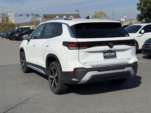 2025 Volkswagen Tiguan 2.0T SE 4MOTION