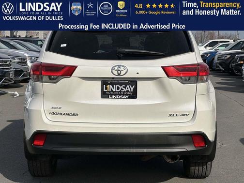 Blizzard Pearl 2019 Toyota Highlander XLE