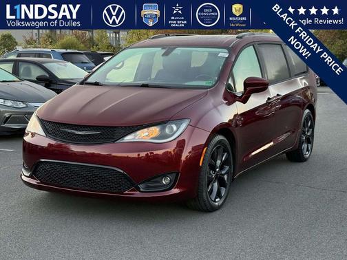 2018 Chrysler Pacifica Touring-L Plus