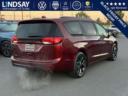 2018 Chrysler Pacifica Touring-L Plus