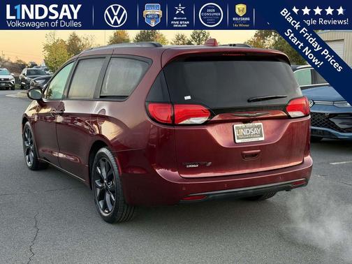 2018 Chrysler Pacifica Touring-L Plus