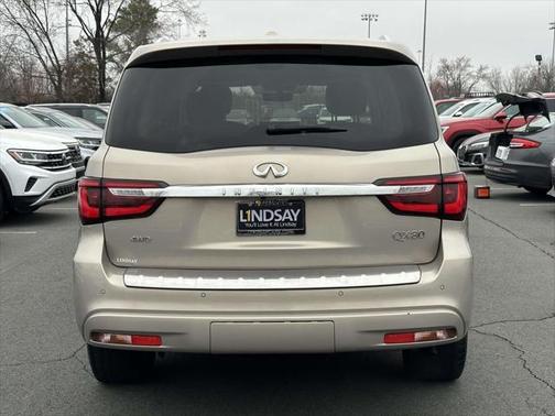 2023 INFINITI QX80 Luxe