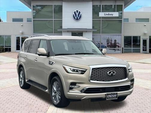 2023 INFINITI QX80 Luxe