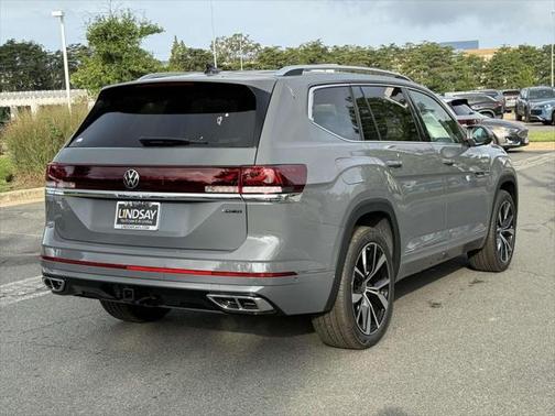 2025 Volkswagen Atlas 2.0T SEL Premium R-Line 4MOTION