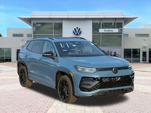 2025 Volkswagen Tiguan 2.0T SE R-Line Black 4MOTION