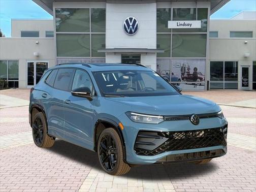 2025 Volkswagen Tiguan 2.0T SE R-Line Black 4MOTION