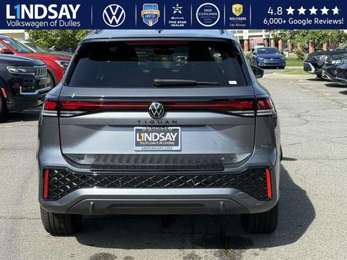 2025 Volkswagen Tiguan 2.0T SE R-Line Black 4MOTION