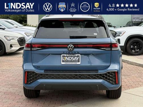 2025 Volkswagen Tiguan 2.0T SE R-Line Black