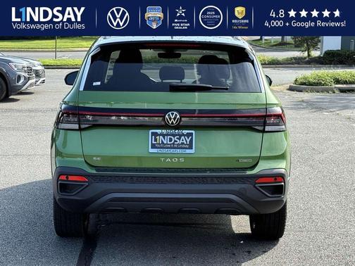 2025 Volkswagen Taos 1.5T SE Black