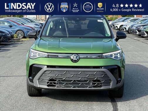 2025 Volkswagen Taos 1.5T SE Black