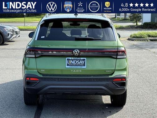 2025 Volkswagen Taos 1.5T SE Black