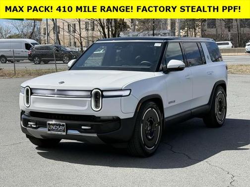 2025 Rivian R1S Adventure