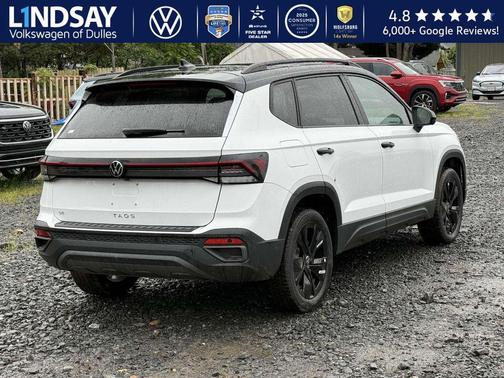 2025 Volkswagen Taos 1.5T SE Black