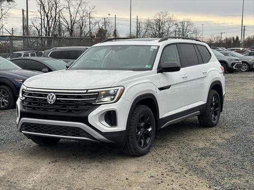 2025 Volkswagen Atlas 2.0T Peak Edition