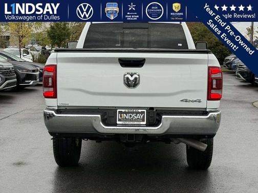 2024 RAM 2500 Tradesman Crew Cab 4x4 6'4' Box