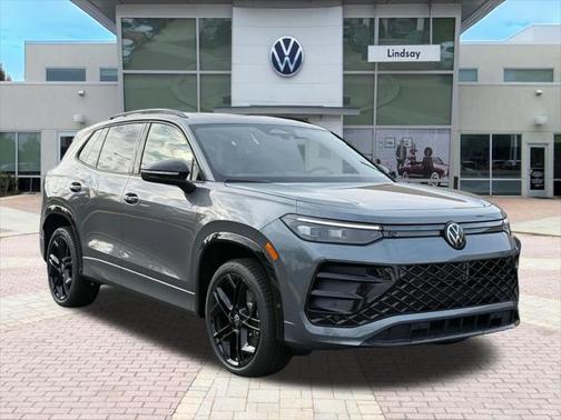 2025 Volkswagen Tiguan 2.0T SE R-Line Black 4MOTION