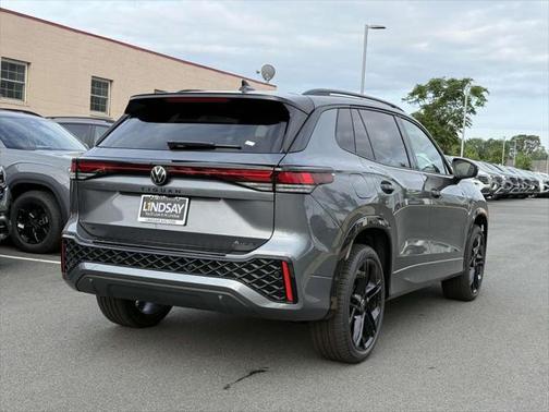 2025 Volkswagen Tiguan 2.0T SE R-Line Black 4MOTION