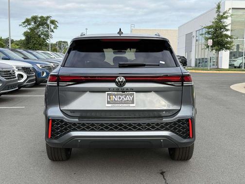 2025 Volkswagen Tiguan 2.0T SE R-Line Black 4MOTION