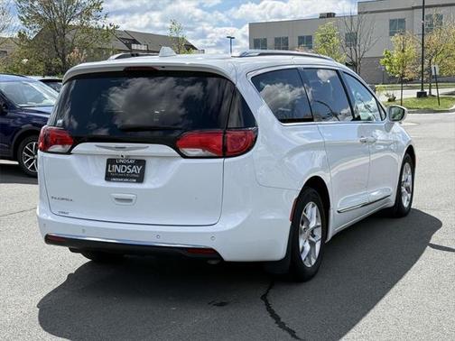 2018 Chrysler Pacifica Touring-L Plus