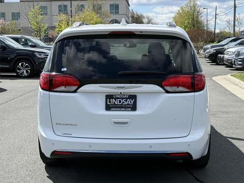 2018 Chrysler Pacifica Touring-L Plus