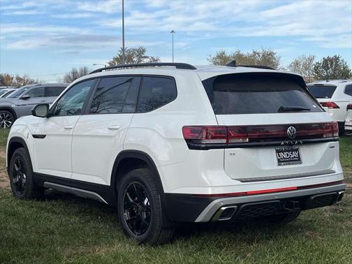 2025 Volkswagen Atlas 2.0T Peak Edition