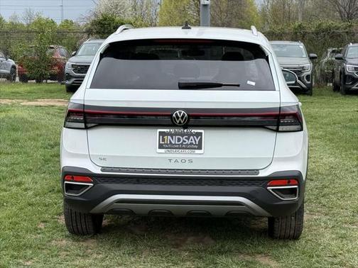 2025 Volkswagen Taos 1.5T SE
