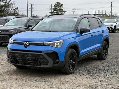 2025 Volkswagen Taos 1.5T SE Black