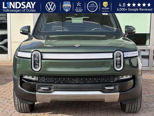 2023 Rivian R1S Adventure