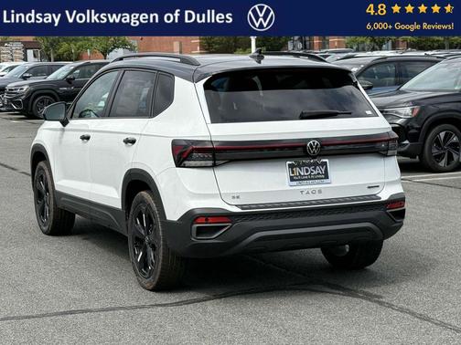 2025 Volkswagen Taos 1.5T SE Black