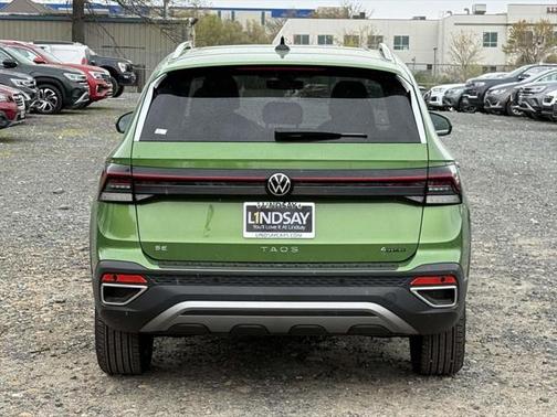 2025 Volkswagen Taos 1.5T SE