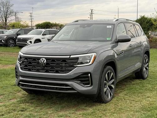 2025 Volkswagen Atlas 2.0T SEL Premium R-Line 4MOTION