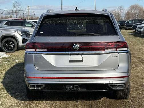 2025 Volkswagen Atlas 2.0T SEL Premium R-Line 4MOTION