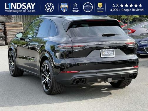 2023 Porsche Cayenne Platinum Edition