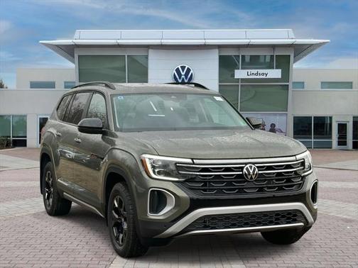 2025 Volkswagen Atlas 2.0T Peak Edition