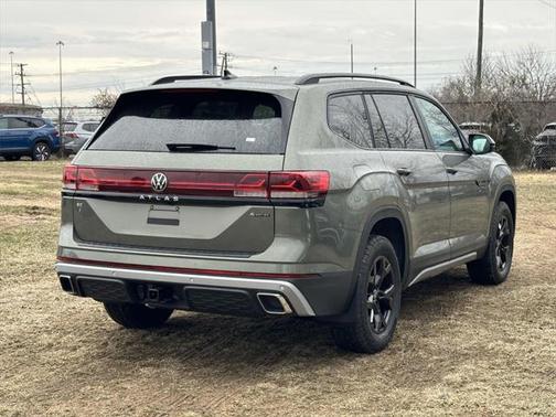 2025 Volkswagen Atlas 2.0T Peak Edition