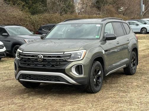 2025 Volkswagen Atlas 2.0T Peak Edition