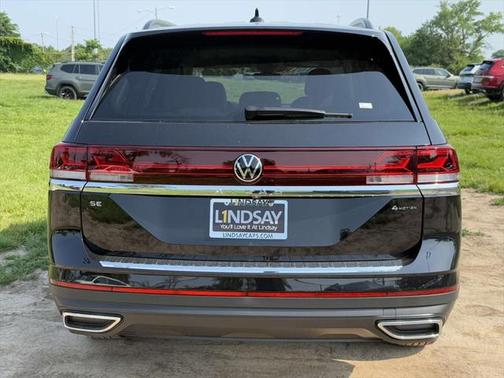 2025 Volkswagen Atlas 2.0T SE